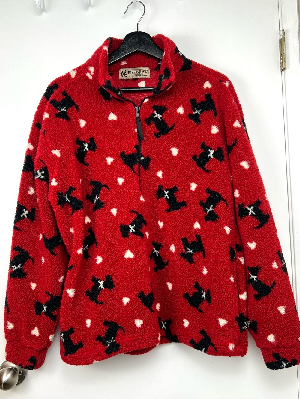 Hikers Haven Vintage Scotty Dog All Over Print Sherpa Fleece size S Red/Black